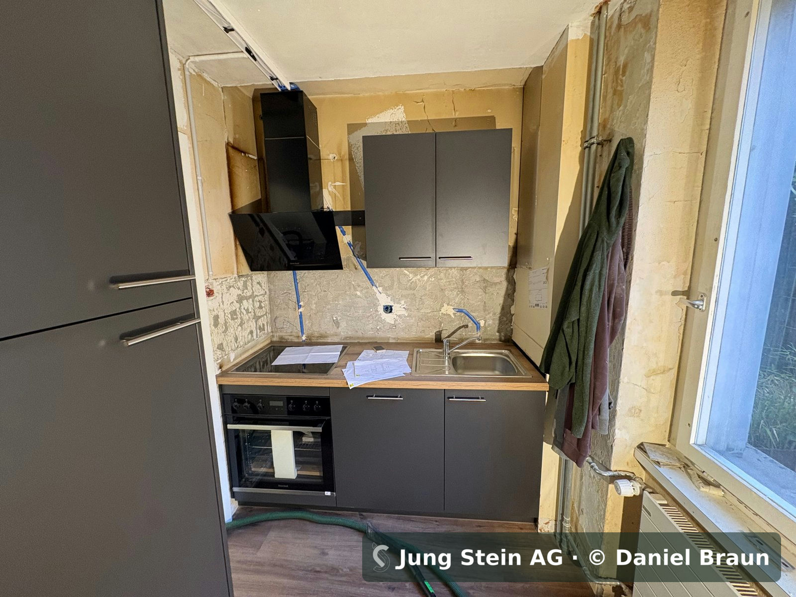 Küchenmontage in Beringen: Einbauküche fachgerecht montiert und angeschlossen durch die Jung Stein AG