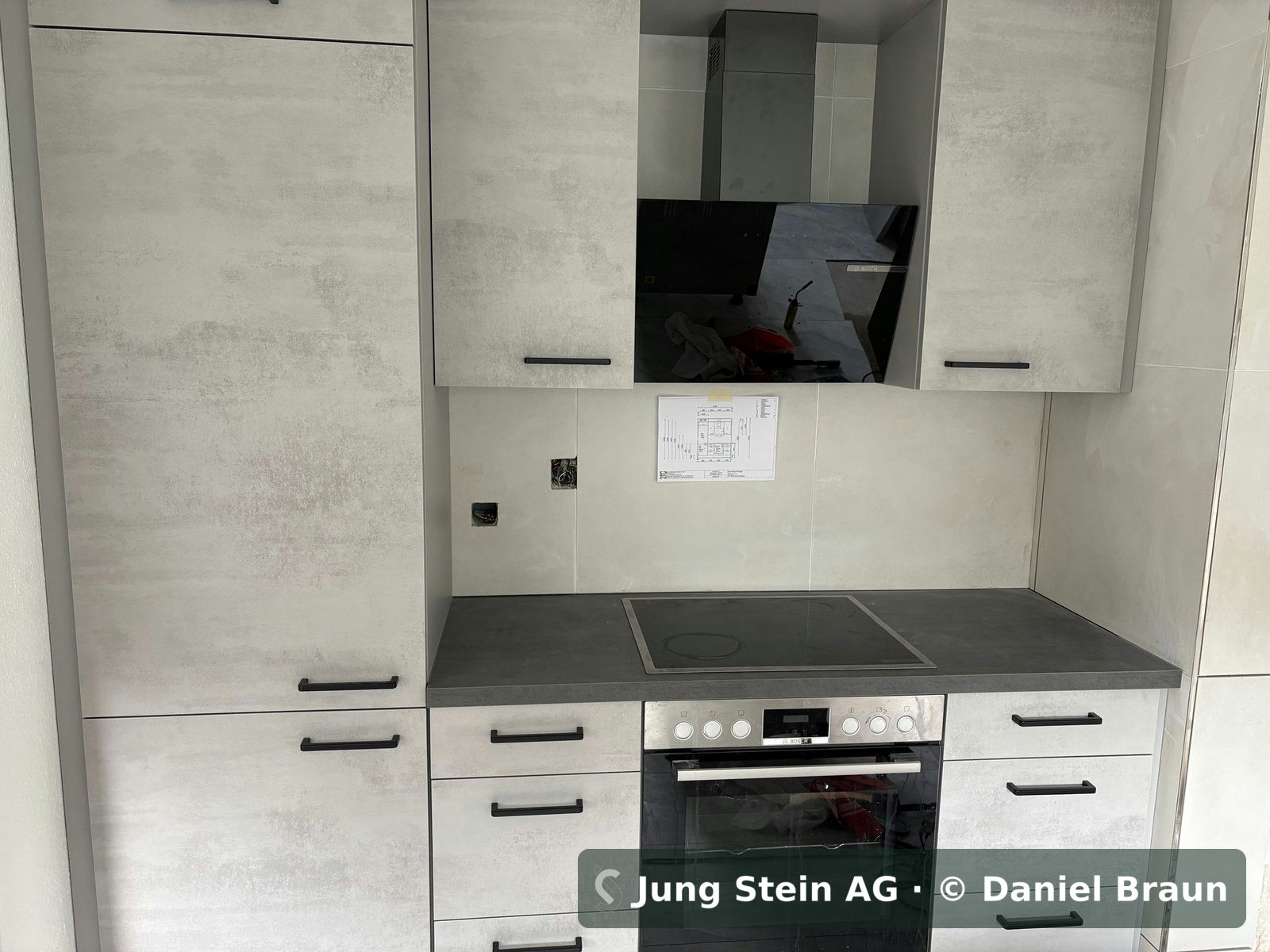 Küchenmontage in Kreuzlingen: Einbauküche fachgerecht montiert und angeschlossen durch die Jung Stein AG